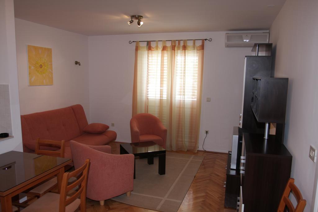 Apartments Ante Makarska Bilik gambar